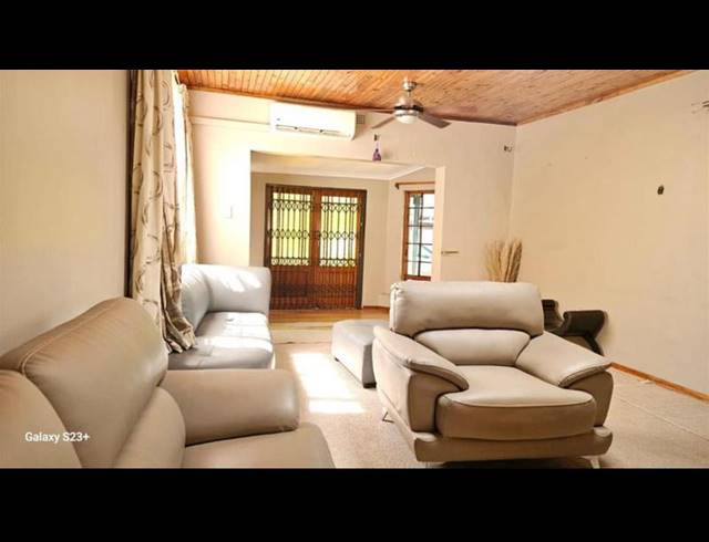 3 BEDROOM HOUSE FOR SALE IN MOUNTAIN VIEW